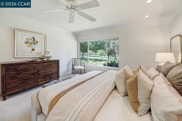 997 Terra California Dr 1, Walnut Creek, CA 94595