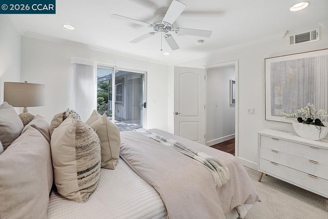 997 Terra California Dr 1, Walnut Creek, CA 94595