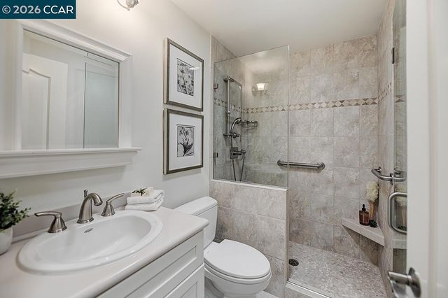 997 Terra California Dr 1, Walnut Creek, CA 94595