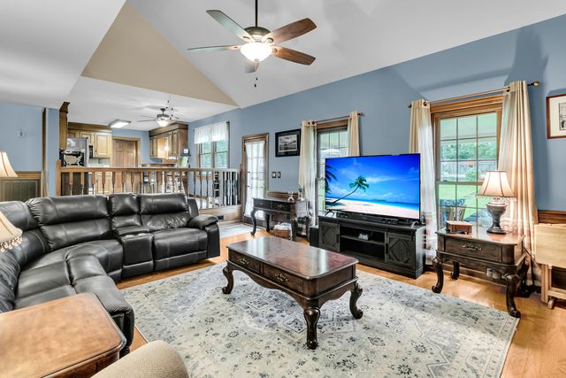78 King Charles Circle, Summerville, SC 29485