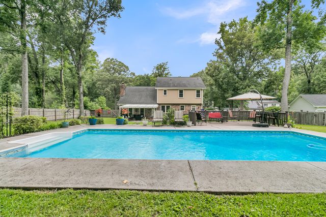 78 King Charles Circle, Summerville, SC 29485