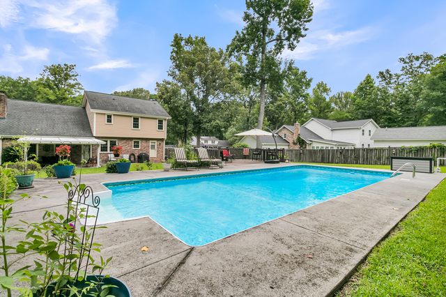 78 King Charles Circle, Summerville, SC 29485