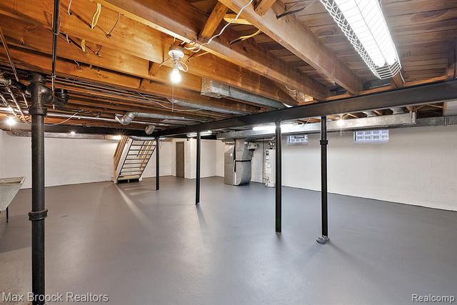 810 Chestnut Street, Birmingham, MI 48009