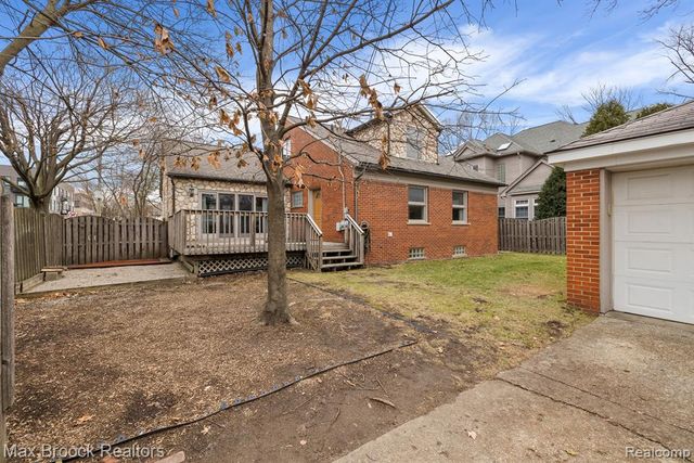 810 Chestnut Street, Birmingham, MI 48009
