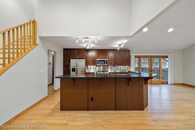 810 Chestnut Street, Birmingham, MI 48009