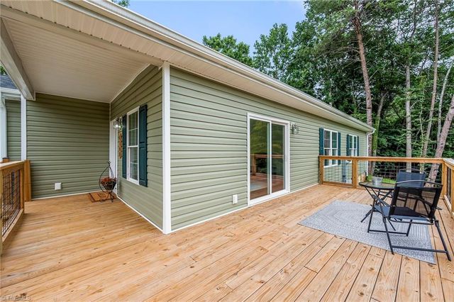 4160 Moat Drive, Winston-salem, NC 27101