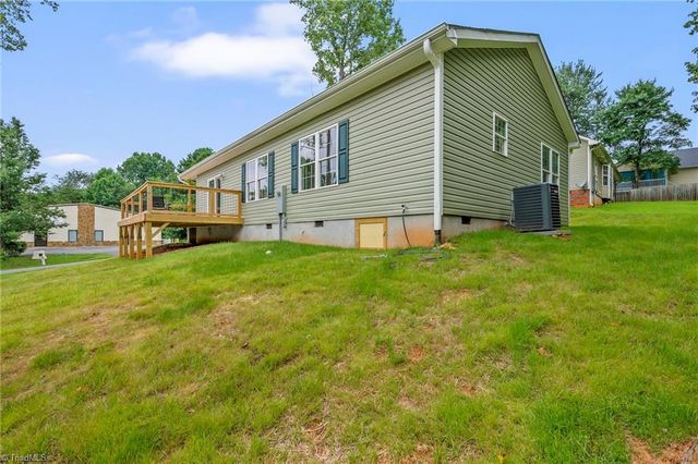 4160 Moat Drive, Winston-salem, NC 27101