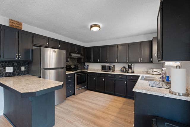 64224 E 252 Loop, Grove, OK 74344