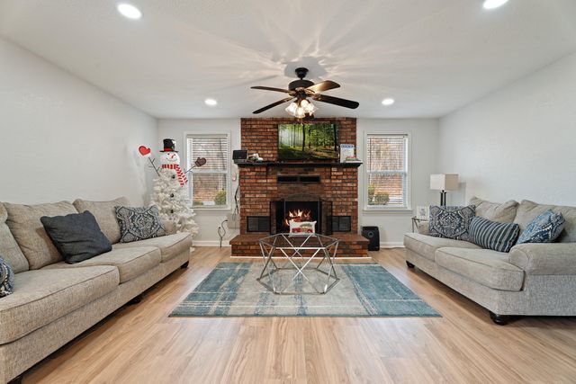 64224 E 252 Loop, Grove, OK 74344