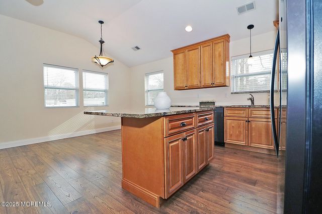 28 Dolphin Way, Waretown, NJ 08758