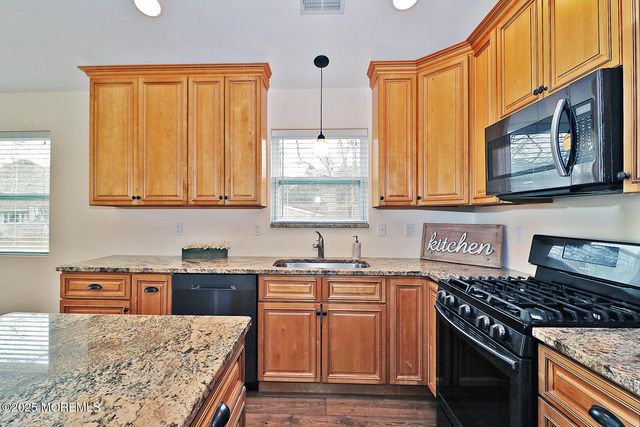 28 Dolphin Way, Waretown, NJ 08758