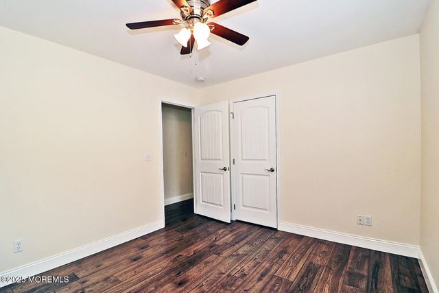 28 Dolphin Way, Waretown, NJ 08758