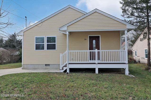 28 Dolphin Way, Waretown, NJ 08758