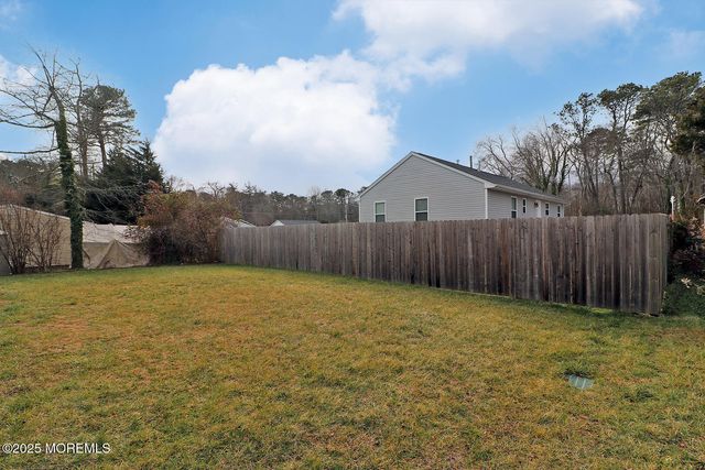 28 Dolphin Way, Waretown, NJ 08758