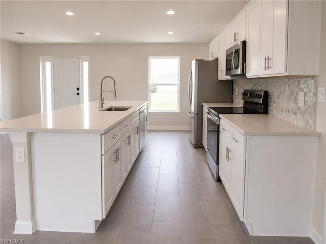 1501 NE 43rd TER, Cape Coral, FL 33909