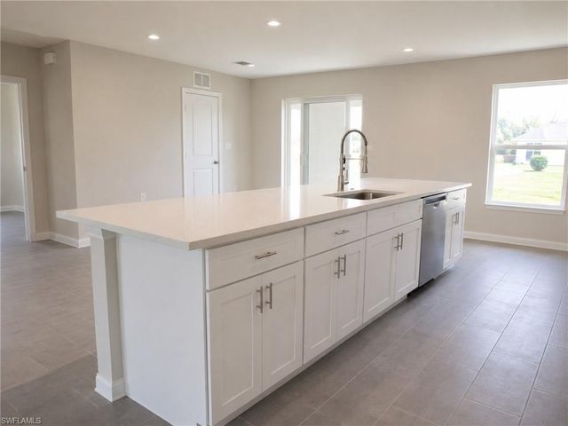 1501 NE 43rd TER, Cape Coral, FL 33909