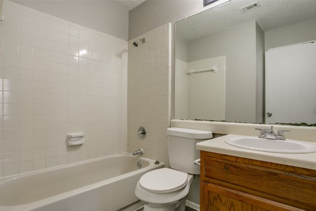 10500 Lake June H03, Dallas, TX 75217