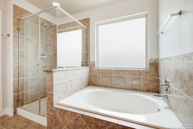 915 Oakwood Way, San Antonio, TX 78245