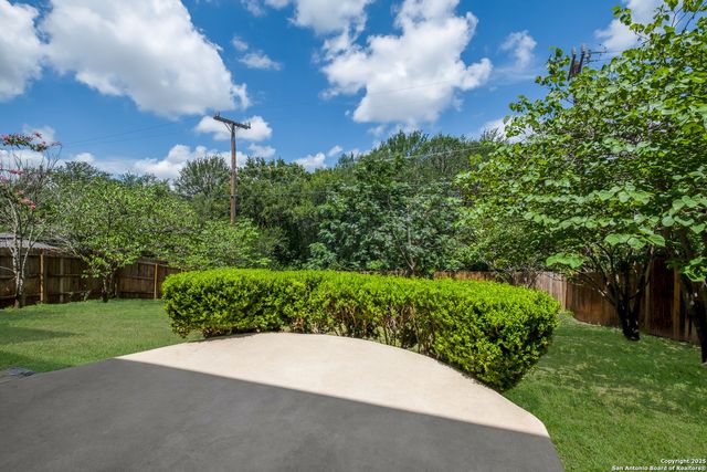 915 Oakwood Way, San Antonio, TX 78245