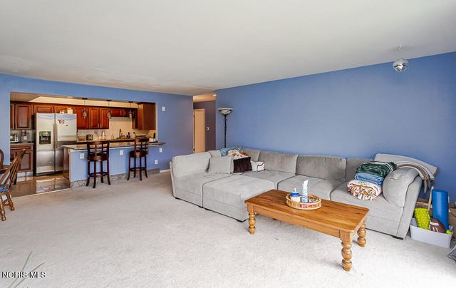 4243 W Bancroft Street, Apt 205w, Ottawa Hills, OH 43615