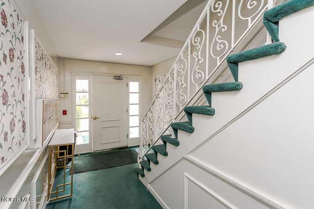 4243 W Bancroft Street, Apt 205w, Ottawa Hills, OH 43615