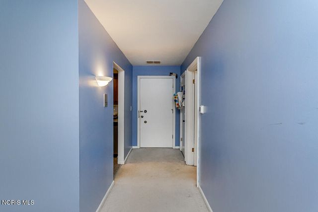 4243 W Bancroft Street, Apt 205w, Ottawa Hills, OH 43615