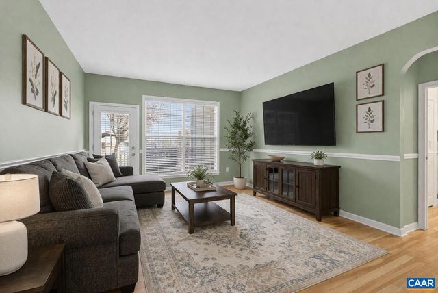 280 RIVERBEND DR #2A, Charlottesville, VA 22911