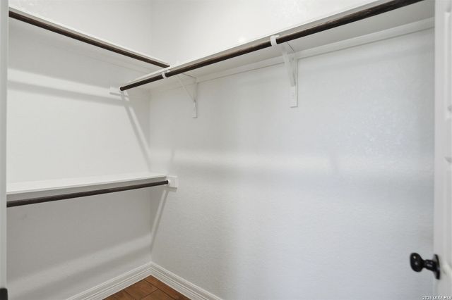 100 W Short Meadow, Lytle, TX 78052