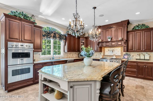 24 Embry Farm Road, Marlboro, NJ 07746