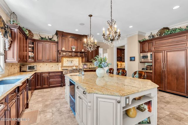 24 Embry Farm Road, Marlboro, NJ 07746