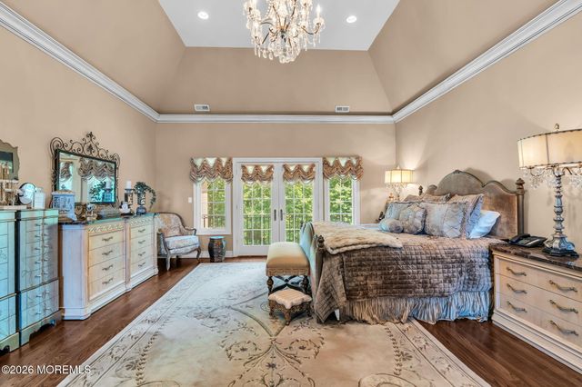 24 Embry Farm Road, Marlboro, NJ 07746