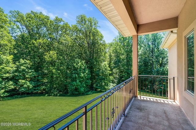 24 Embry Farm Road, Marlboro, NJ 07746