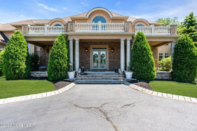24 Embry Farm Road, Marlboro, NJ 07746