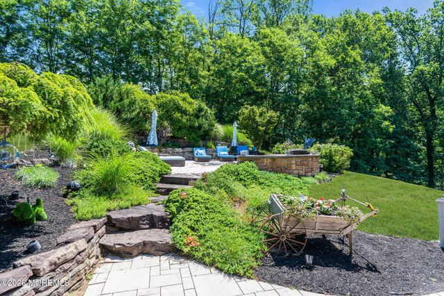 24 Embry Farm Road, Marlboro, NJ 07746