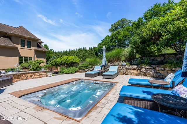 24 Embry Farm Road, Marlboro, NJ 07746