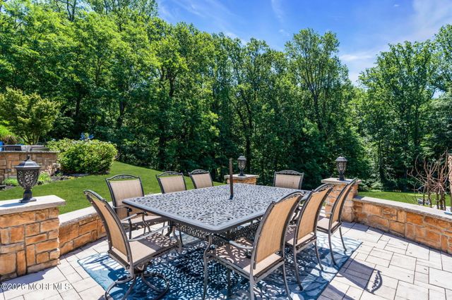24 Embry Farm Road, Marlboro, NJ 07746