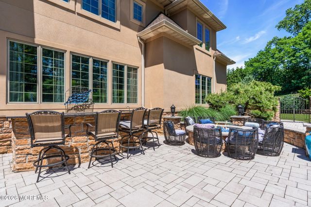 24 Embry Farm Road, Marlboro, NJ 07746