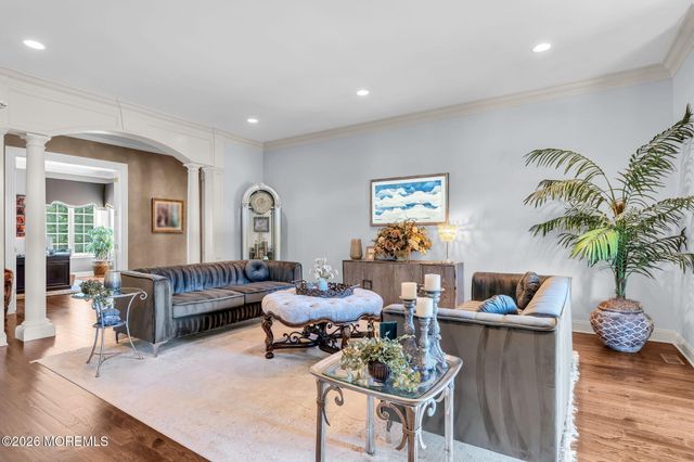 24 Embry Farm Road, Marlboro, NJ 07746