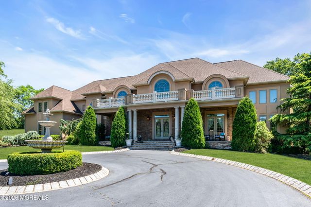 24 Embry Farm Road, Marlboro, NJ 07746