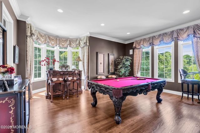 24 Embry Farm Road, Marlboro, NJ 07746