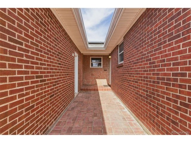 1885 E 115th Ave, Northglenn, CO 80233