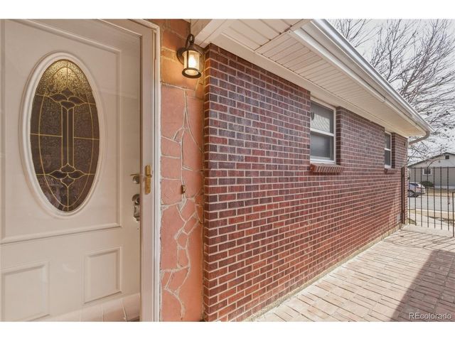 1885 E 115th Ave, Northglenn, CO 80233