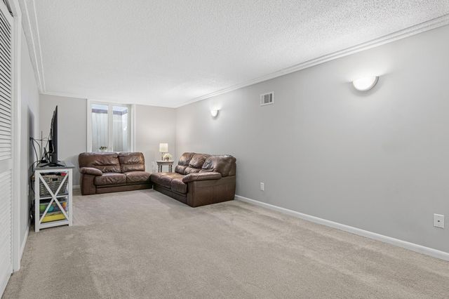 2051 107th Avenue NW, Coon Rapids, MN 55433