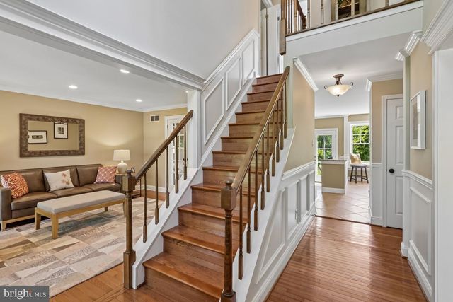 116 LONGWOOD CIR, Doylestown, PA 18901