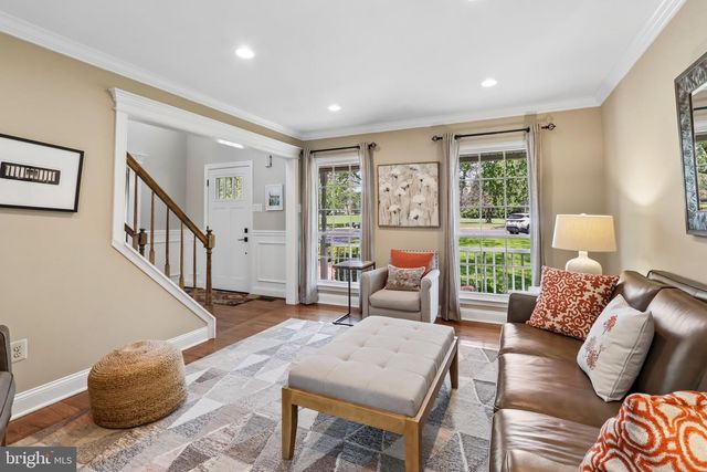 116 LONGWOOD CIR, Doylestown, PA 18901