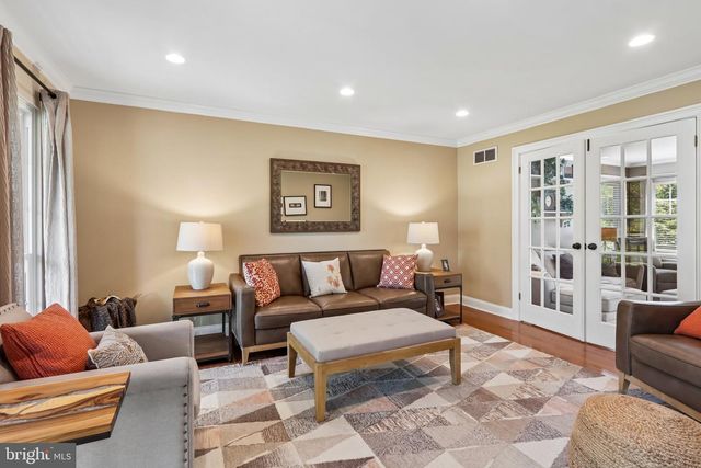116 LONGWOOD CIR, Doylestown, PA 18901