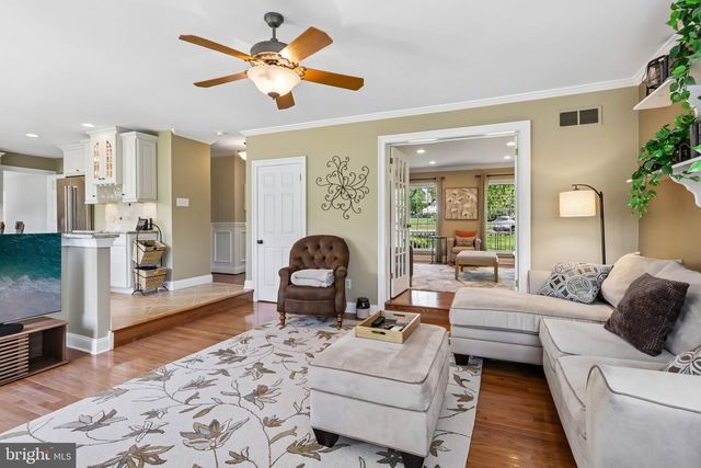 116 LONGWOOD CIR, Doylestown, PA 18901