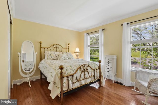 116 LONGWOOD CIR, Doylestown, PA 18901