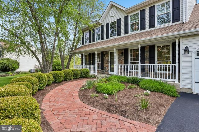 116 LONGWOOD CIR, Doylestown, PA 18901