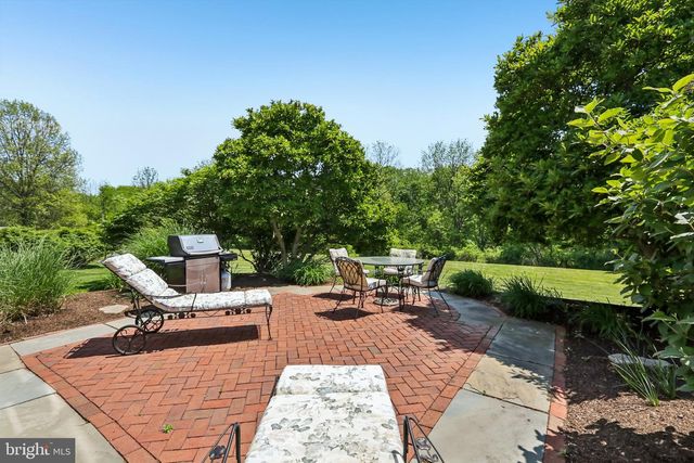 116 LONGWOOD CIR, Doylestown, PA 18901